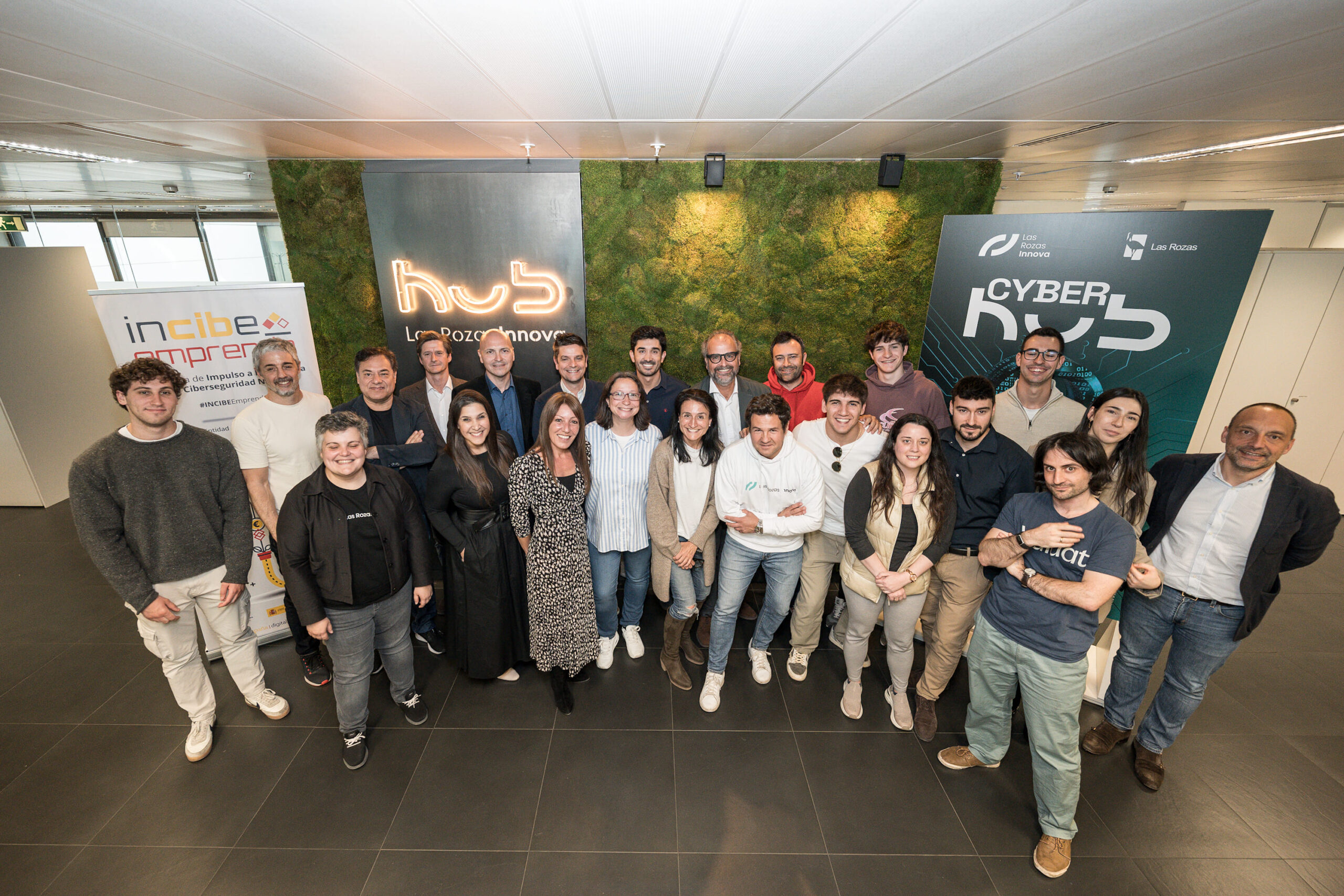 Foto de familia_INCIBE_Startup Las Rozas